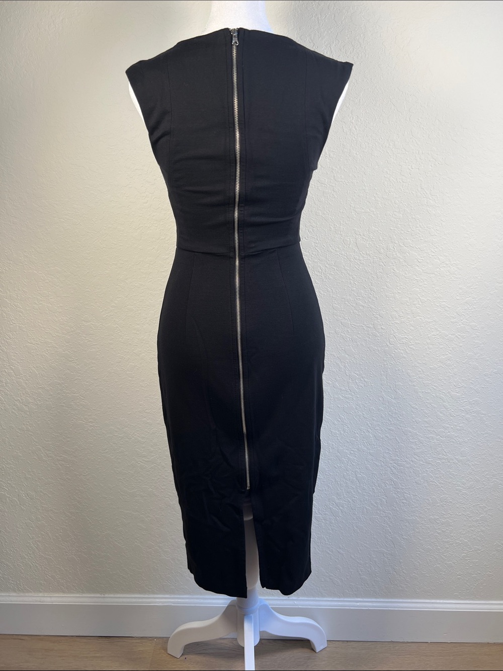 Express Black Sleeveless Midi Sheath Dress